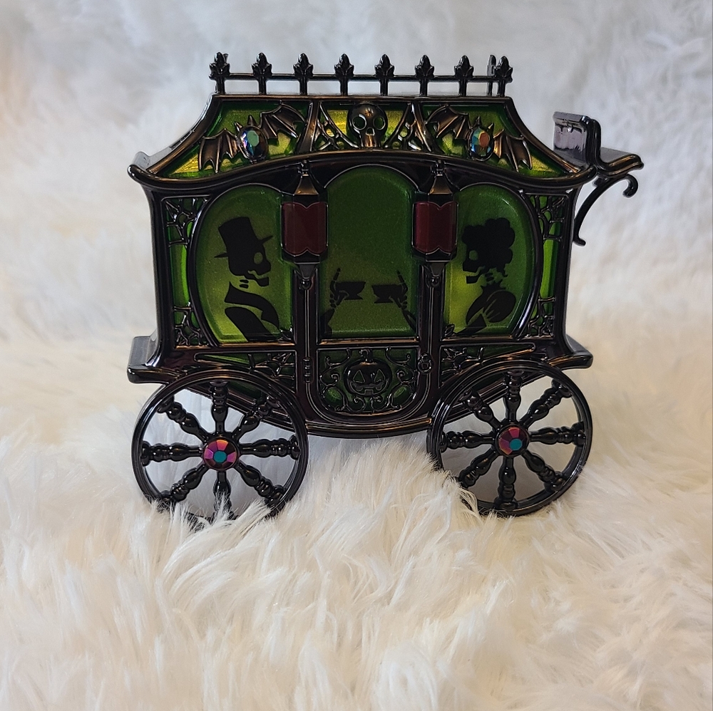 Bath & Body Works Halloween Creepy Carriage Wallflower - Picture 2 of 3